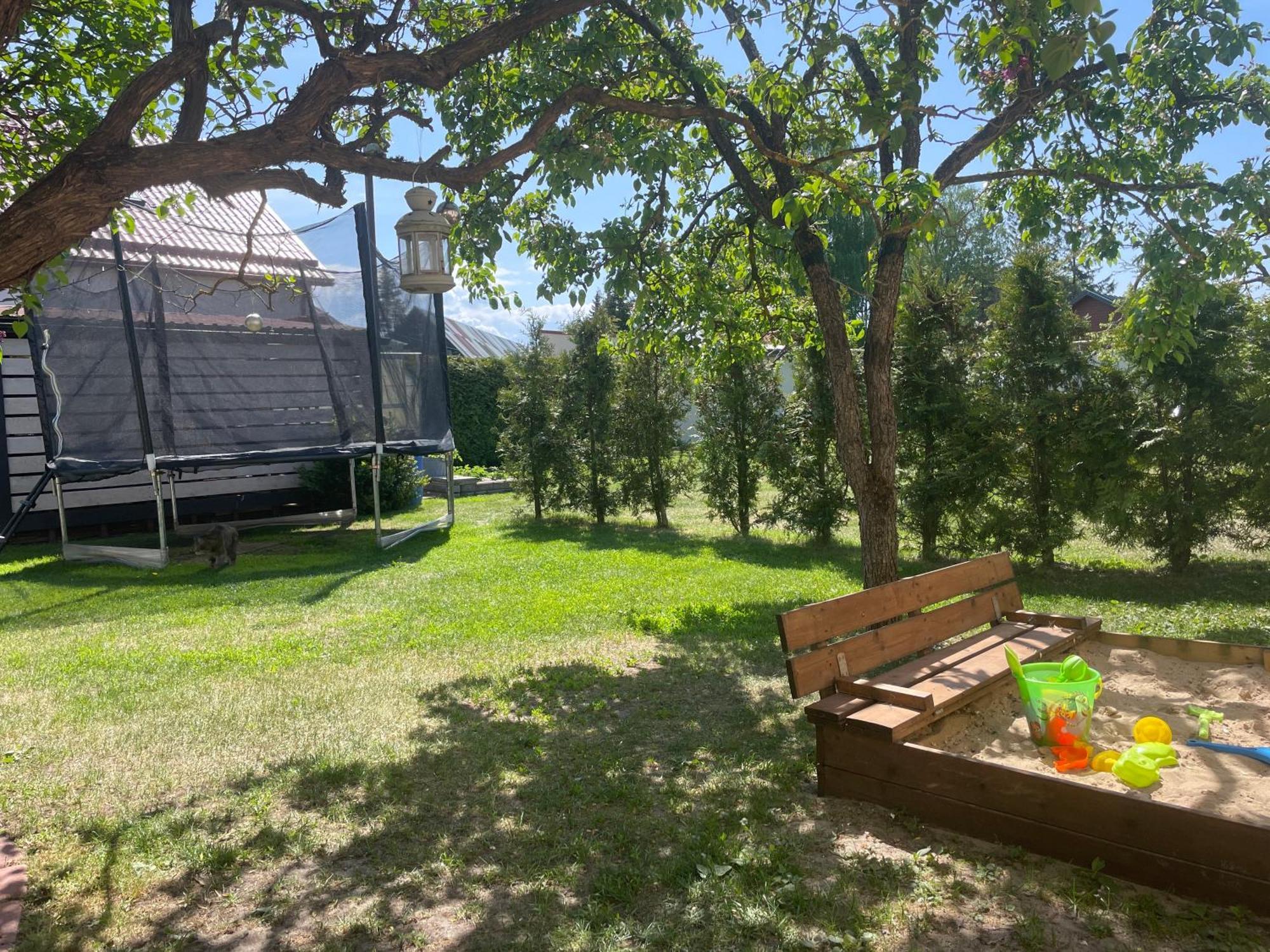 Liisupesa Apartment With Sauna And Garden Pärnu Esterno foto