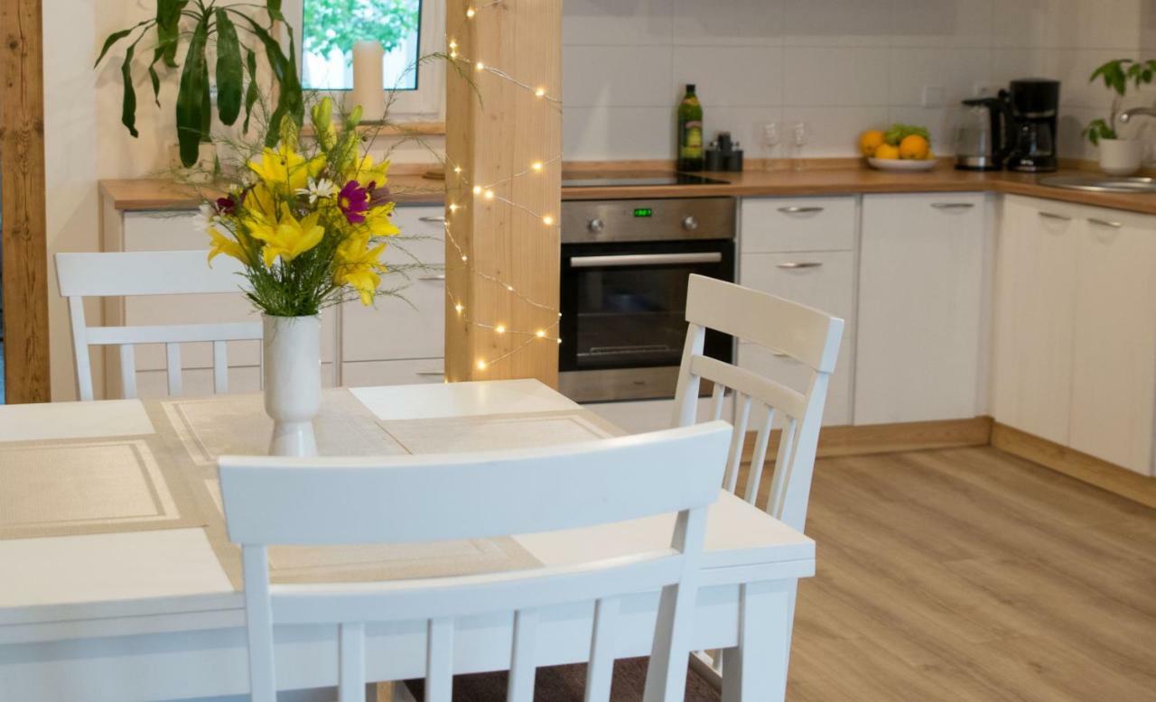Liisupesa Apartment With Sauna And Garden Pärnu Esterno foto